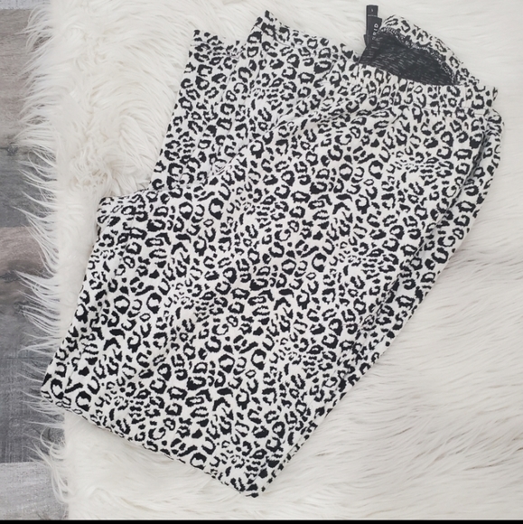 Torrid leopard animal print leggings - Picture 4 of 10